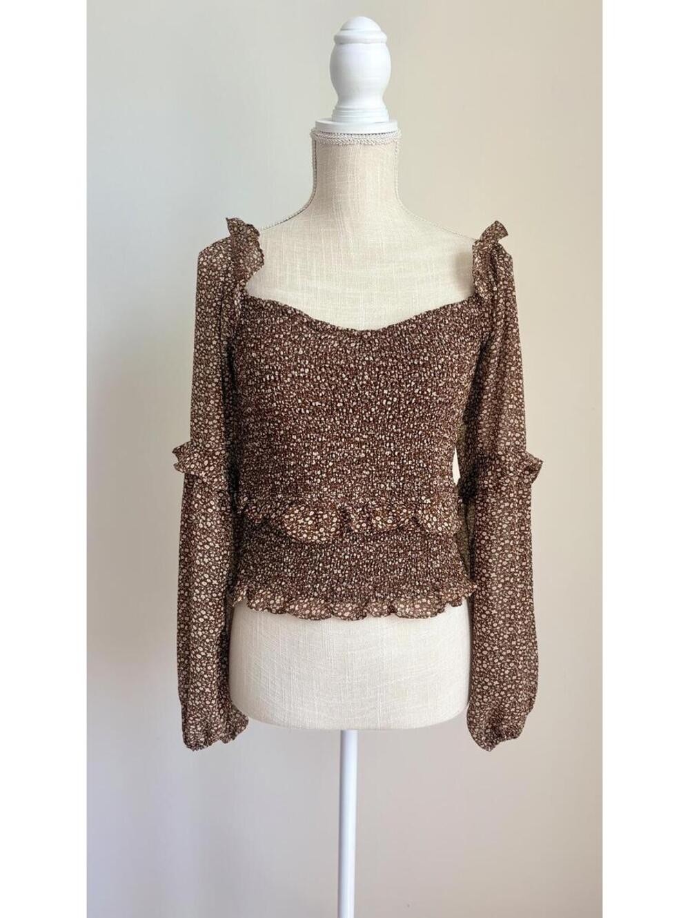 ASTR Romantic Floral Peplum Blouse